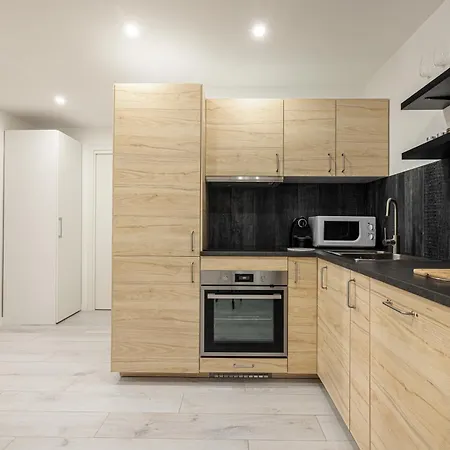 Eden Park - 2 Pieces, Proche Apartment